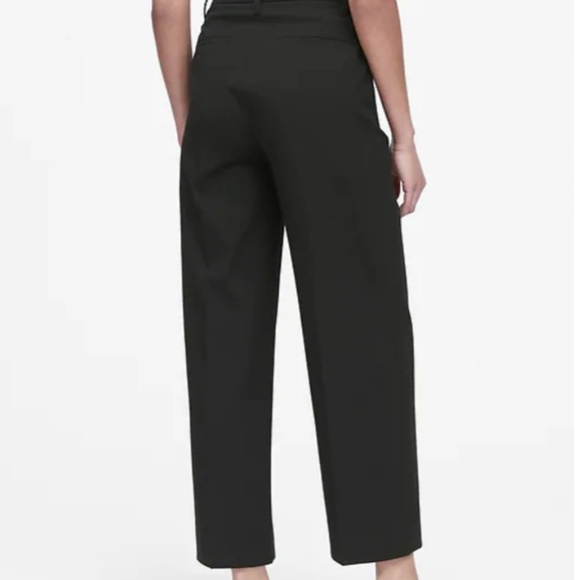 Petite Slim Wide-Legged Cropped Pants - Picture 4 of 5